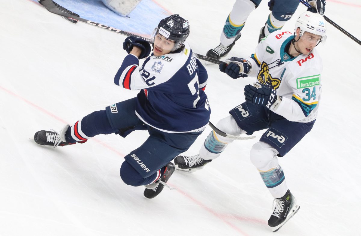 Дмитрий Бреус продолжит хоккейную карьеру в «Барысе»